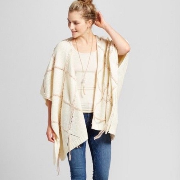 Knox Rose Knit Poncho Sweater - Picture 1 of 5